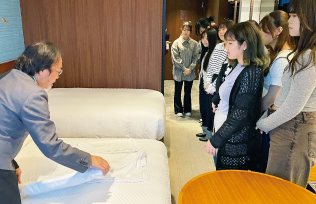 ホテル宿泊客室実習